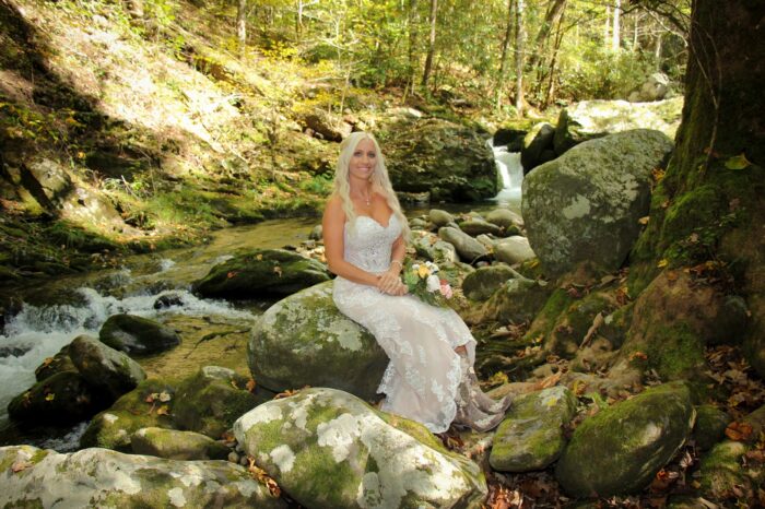 beautiful-outdoor-wedding-in-gatlinburg-tn