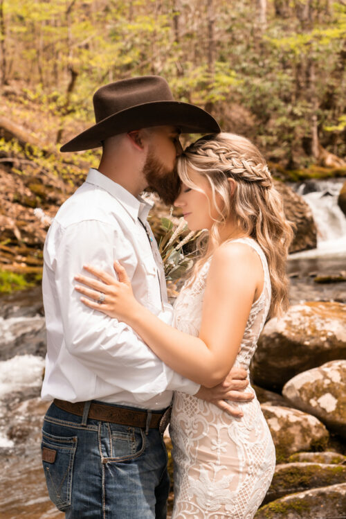 private-creekside-gatlinburg-tn-elopement