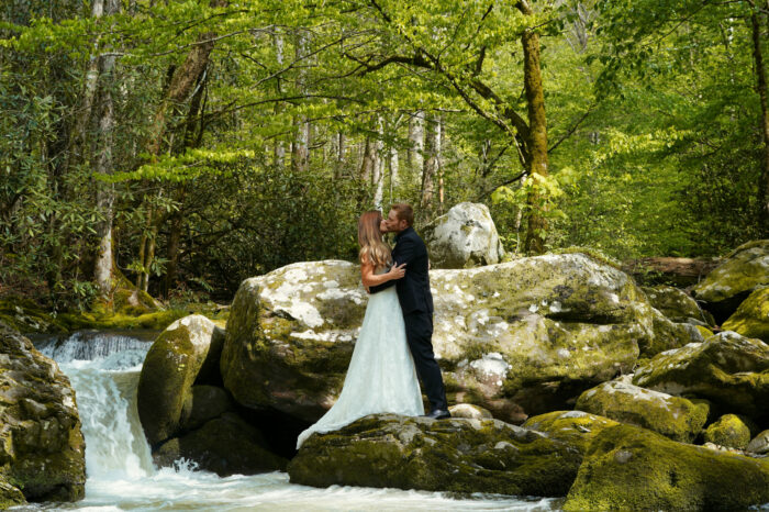 waterfall-wedding-in-gatlinburg-tenn