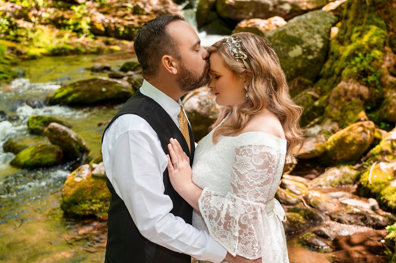 wedding-package-gatlinburg-tn-smoky-mountain-serenity