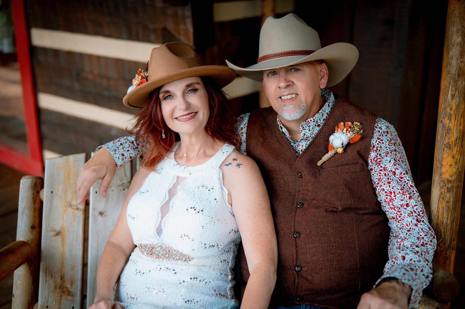 newly wedded couple in pigeon forge tennessee cabin