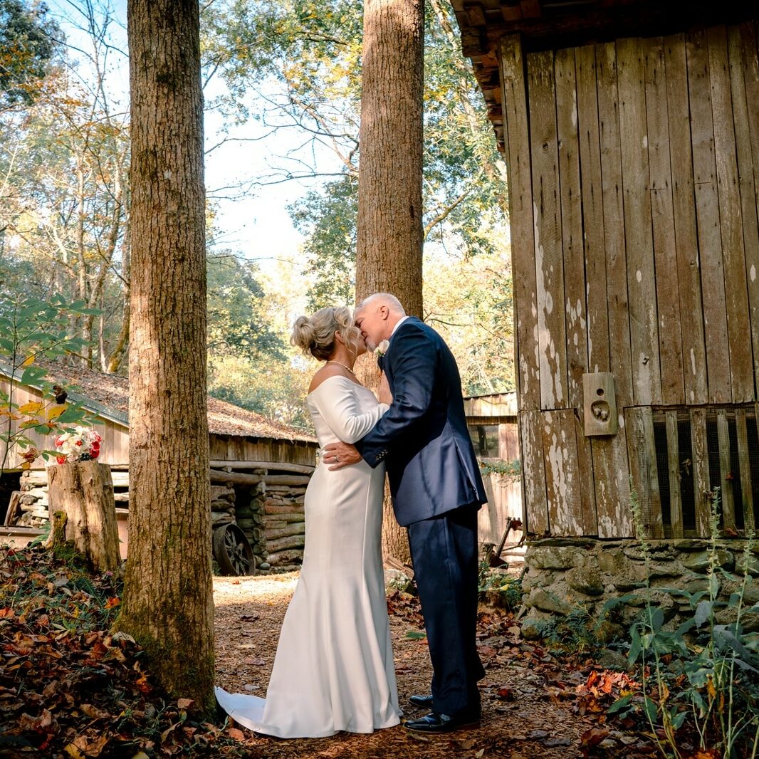 woods elopement in gatlinburg tennessee