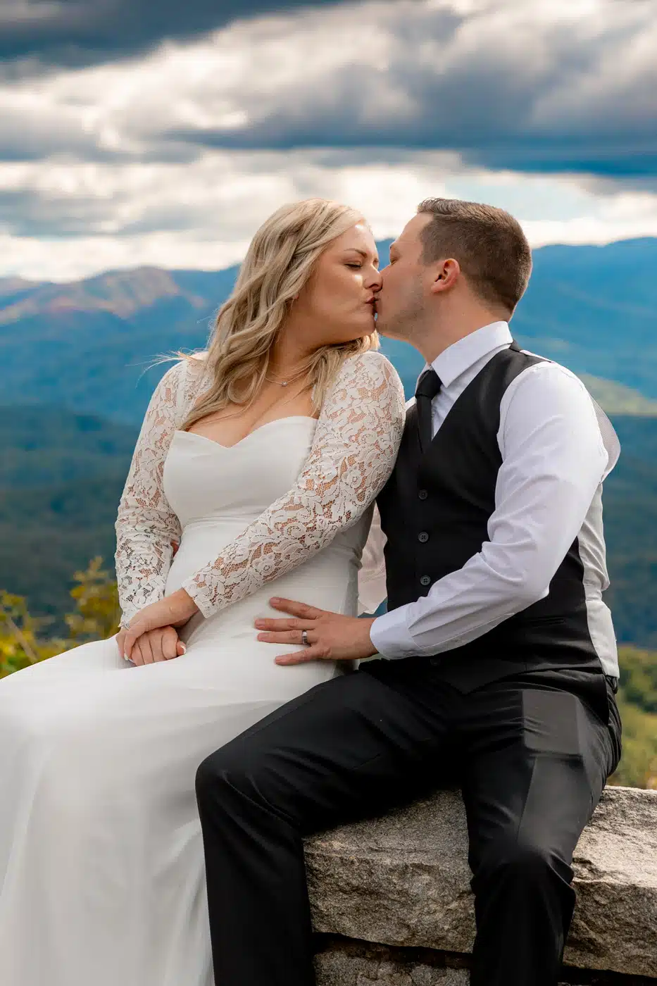 foothills parkway elopement wall portrait