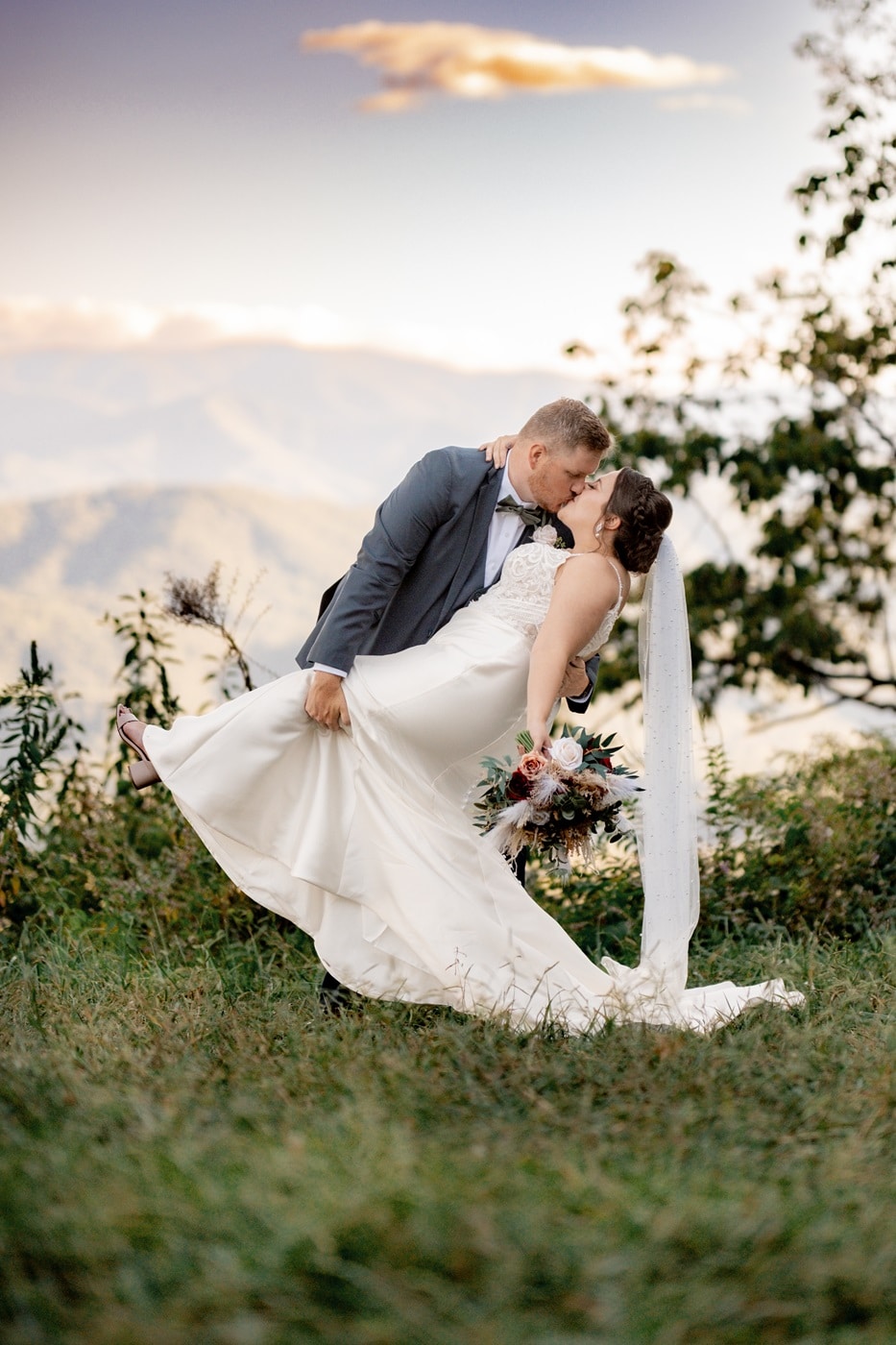 foothills parkway wedding elope gatlinburg