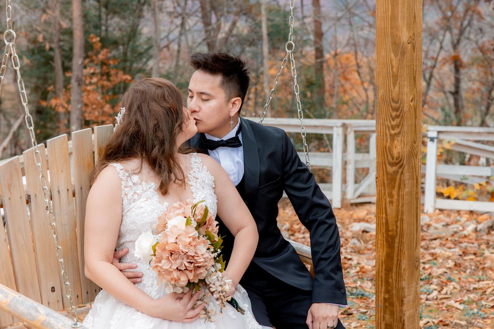smoky mountain cabin wedding in gatlinburg tn