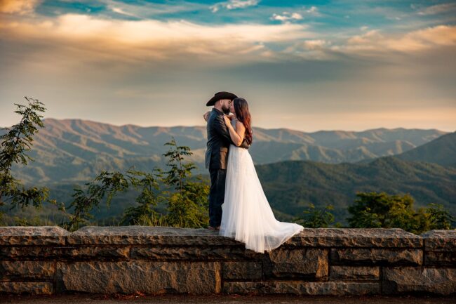 elope-to-gatlinburg-tn-weddings-elopements elope-to-gatlinburg-tn-weddings-elopements